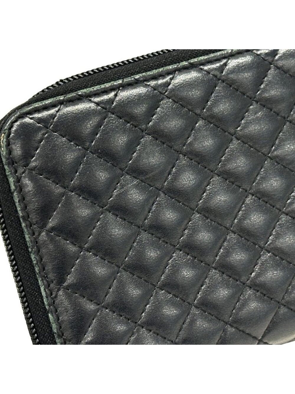 Chanel Wallet Micro Quilted Lambskin Black Gold Zip Around - Picture 13 of 15